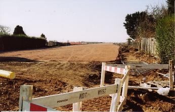 Looking along the line of the new Addenbrooke�s Road, to the west of Shelford Road. Photo: Andrew Roberts, 17 February 2008.