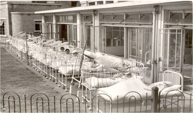 Beds outside the Children’s Ward. Addenbrooke’s Hospital Archives.