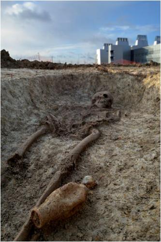 Burials and unguent bottle from Cemetery B on the AstraZeneca North site. Cambridge Archaeological Unit.