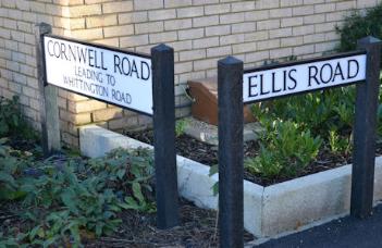 Street signs at the junction of Cornwell Road and Ellis Road. Photo: Andrew Roberts, 20 November 2015.