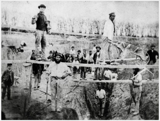 Figure 2: Coprolite digging at Orwell, c. 1880. Museum of Cambridge.