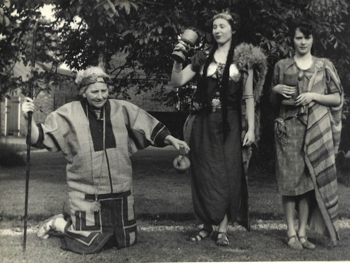 The Queen’s of England pageant, June 1953: Scene II Boadicea: Miss Swann; Soothsayer: Mrs Smith; Daughter: Miss Stebbings. Copy photo: Annie Jackson, May 2023.