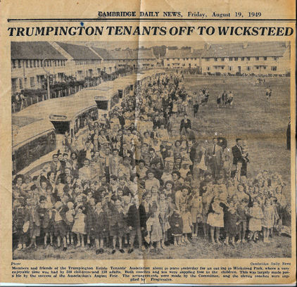 Trumpington tenants leaving for a day trip to Wicksteed, August 1949.