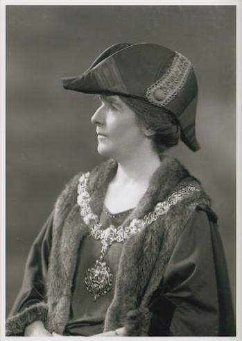 Eva Hartree, first woman Mayor of Cambridge, in Mayoral Robes, 1925. In profile. Cambridgeshire Collection, Cambridge Central Library, reference: R.Har.K25 60033a.