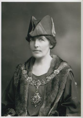 Eva Hartree, first woman Mayor of Cambridge, in Mayoral Robes, 1925. Facing the camera. Cambridgeshire Collection, Cambridge Central Library, reference: R.Har.K25 60033b.
