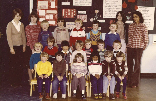 Fawcett Infants School teachers and pupils, 1970s. Photo: Peter Dawson.