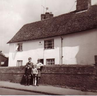 �Dated Cottage� (18 Grantchester Road) near the Church, said to date from 1654. Brian Goodliffe.