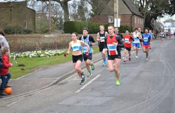 The leading runners in the Cambridge Half Marathon approaching the War Memorial. Photo: Andrew Roberts, 28 February 2016.