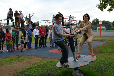 Opening of electronic play space on King George V Playing Field by Councillor Sheila Stuart, Mayor of Cambridge, 1 August 2012. Photo: Wendy Roberts.