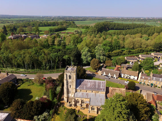 Aerial photograph of Trumpington Parish Church and surrounding area, oblique perspective. Photo: Jo Sear, 2018.
