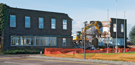 Demolition of the main building of the former Plant Breeding Institute in Trumpington, Cambridge, March 2009. Photo: Stephen Brown.