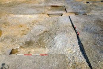 The metalled surface at the Papworth site. Oxford Archaeology East.