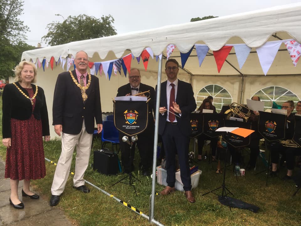 The Mayor and Mayoress, Councillor Mark Ashton and Barbara Ashton, with Cambridge Brass Band, Trumpington Jubilee picnic. Photo: Philippa Slatter, 5 June 2022.