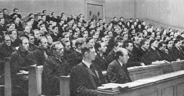 Lectures for German Prisoners of War at Cambridge University, 1948. Cambridgeshire Collection, Cambridge Central Library (Reference Y.Tru.K48, filed at S.1948.37242-3).