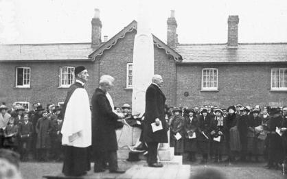 The unveiling of the War Memorial, 11 December 1921. Photograph used by Percy Robinson during lectures in the 1920s-1940s.