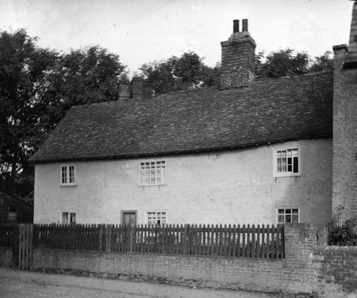 18 Grantchester Road, marked with the date 1654, in the 1920s. Percy Robinson collection.