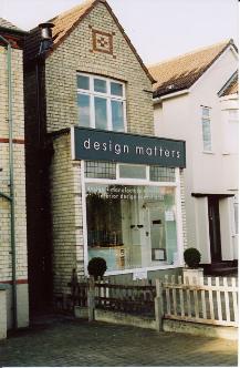 Design Matters, kitchen design shop on the west side of Shelford Road, number 132. Photo: Andrew Roberts, 27 January 2008.