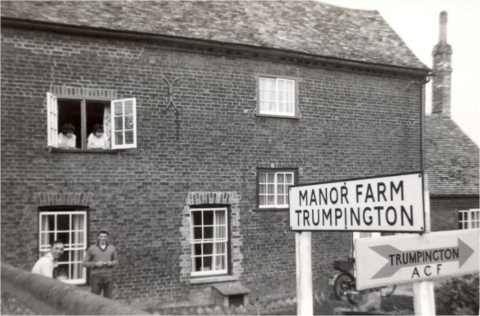 Manor Farm, Trumpington, 1964. Photograph from Kathy Eastman, Trumpington Past & Present, p. 34.