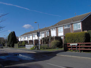 Right hand side of Exeter Close. Photo: Hiltrud Hall, 2008.