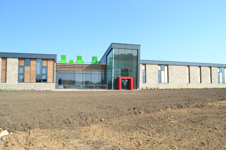 The frontage of Trumpington Meadows school, shortly after the handover from the builders. Photo: Andrew Roberts, 8 July 2013.
