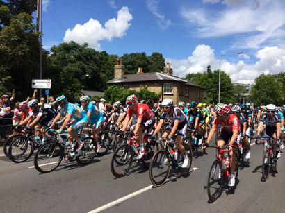 The Tour de France peloton passing the Tollhouse on Trumpington High Street. Photo: Bridget Johnson, 7 July 2014.