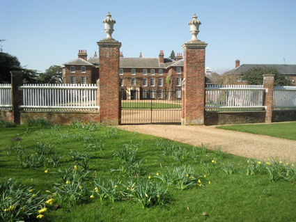 Trumpington Hall, 19 March 2011. Source: photograph by ‘Marathon’, https://commons.wikimedia.org/wiki/File:Trumpington_Hall_-_geograph.org.uk_-_2368520.jpg, Creative Commons Attribution-ShareAlike 2.0 license