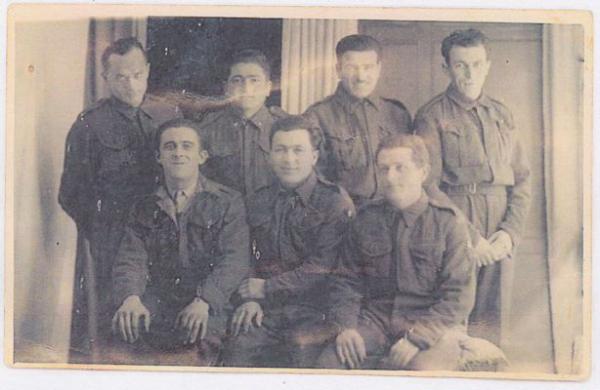 Group of Italian prisoners, understood to be in Trumpington Camp, including Vittorio Prati (first right in the second row). Source: Cristina Prati, December 2013.
